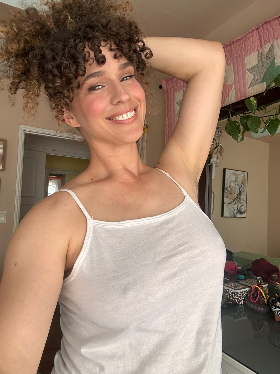 VibeWithMommy tweet media