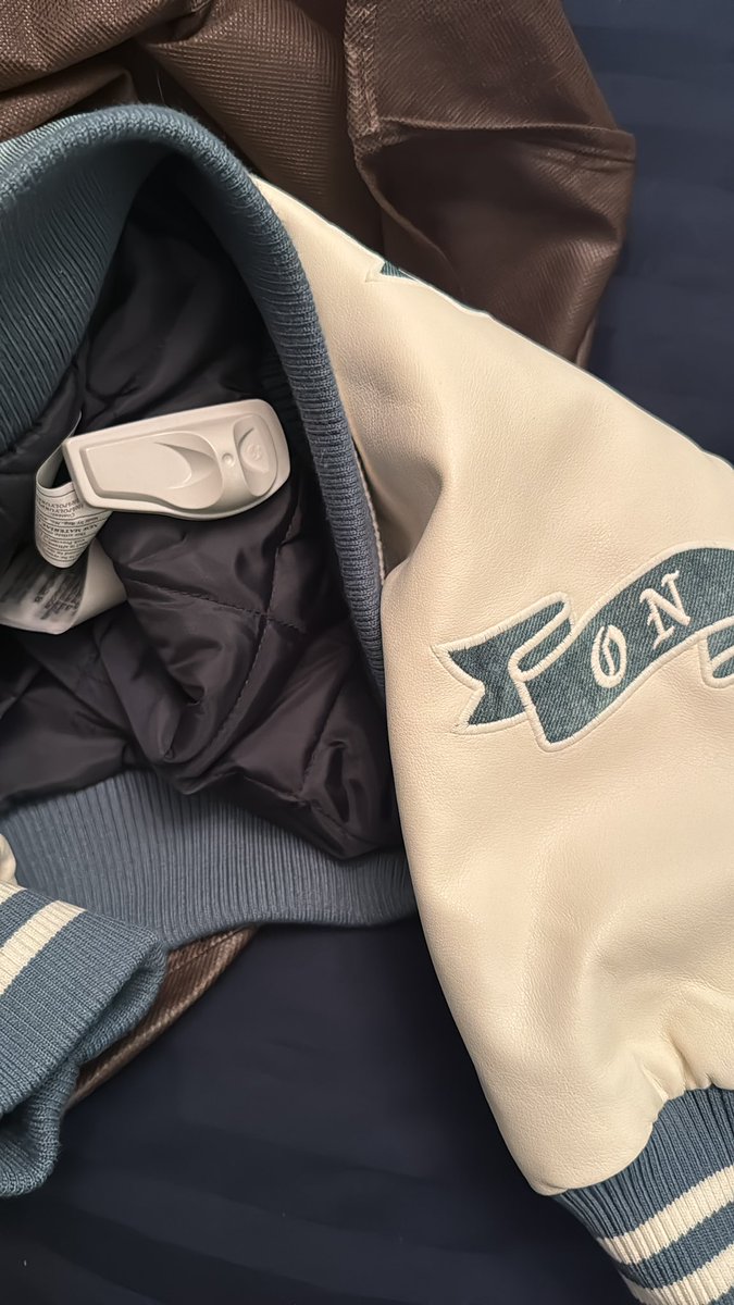 هاري tweet media