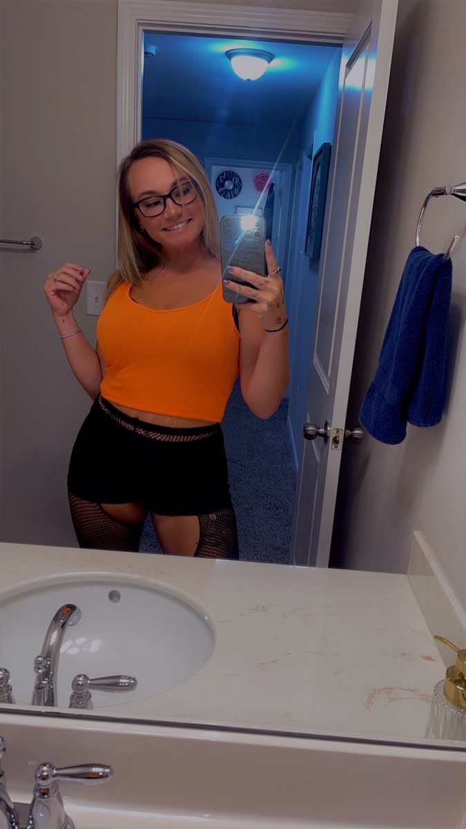 Domme Mommy ⛓️ tweet media