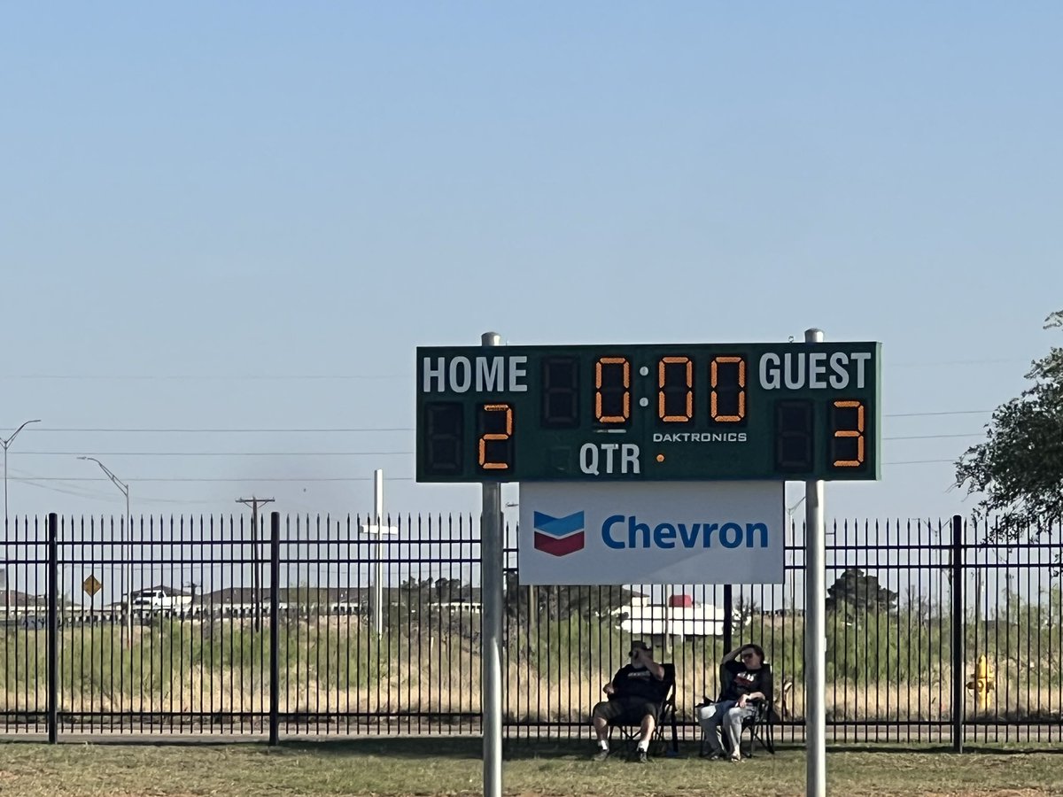 Coach Scott Veliz tweet media