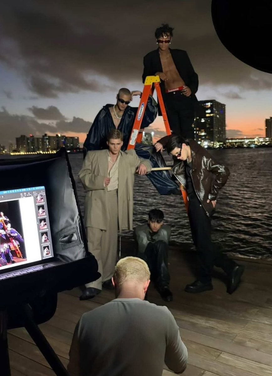 Maya es DUAL tweet media