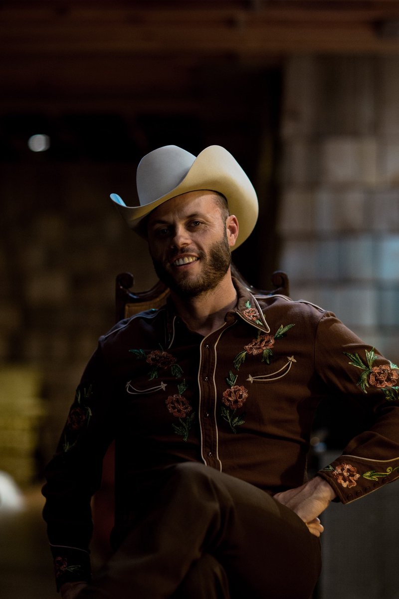 OurVinyl tweet media