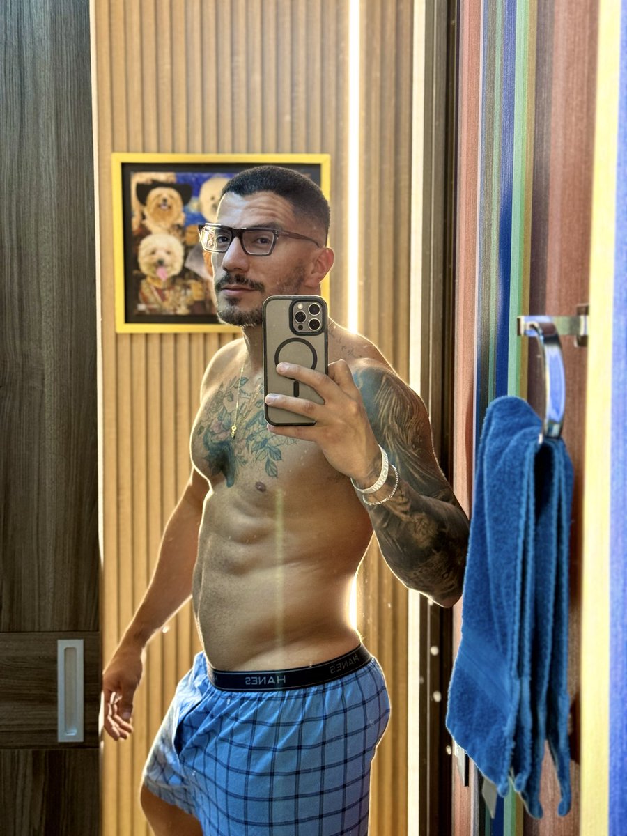 harb1987's tweet photo. Un corte de cabello nunca está demás 🤗 https://t.co/Ltl6gAVAbP