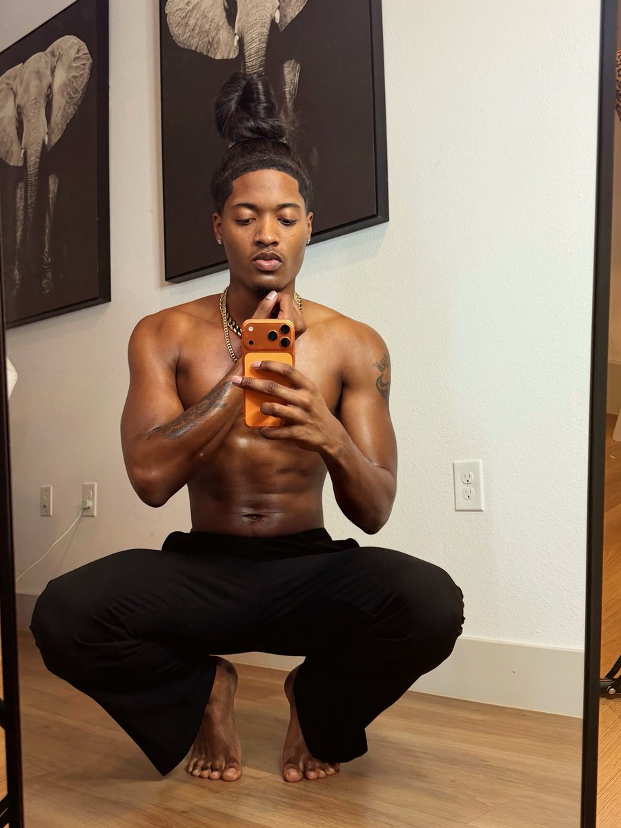 PAPI TRAVIS tweet media