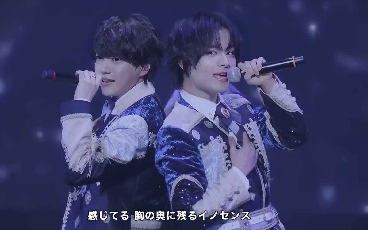 Kumichi_728's tweet photo. 松竹座の公演は色々感慨深くてまとまらない。
大西畑が関ジュを引っ張っていた事が改めてわかるセトリだったし(りゅちぇが可愛がれてたのも納得の煌めき)、Funky8のダンスがバチくそかっこよかったし(これは亡霊いるのも仕方ない)なんかもう色々と学びがあり歴史を経た今により一層胸がいっぱいです。 https://t.co/CpM5h56rzU
