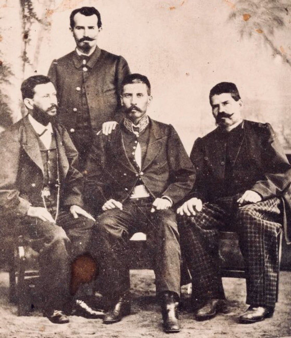 Tlatoani_Cuauhtemoc tweet media