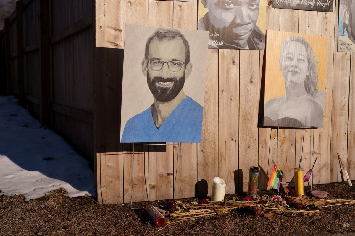 we the people (#wtpBLUE) tweet media