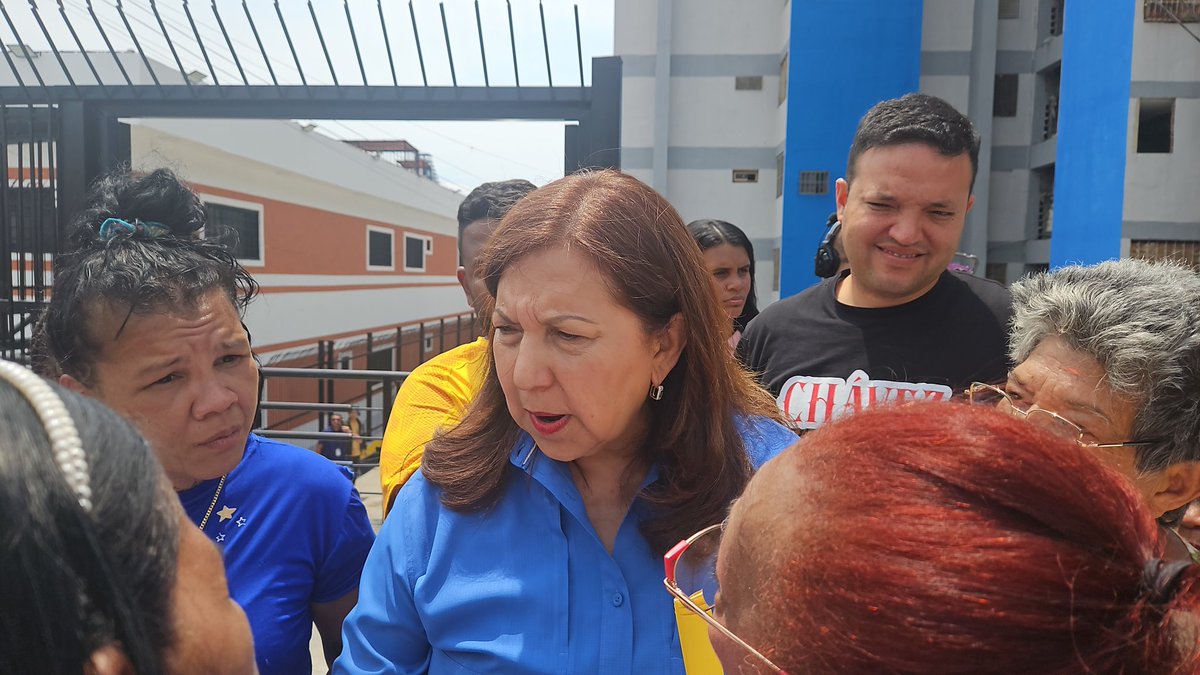 @mayterach tweet media