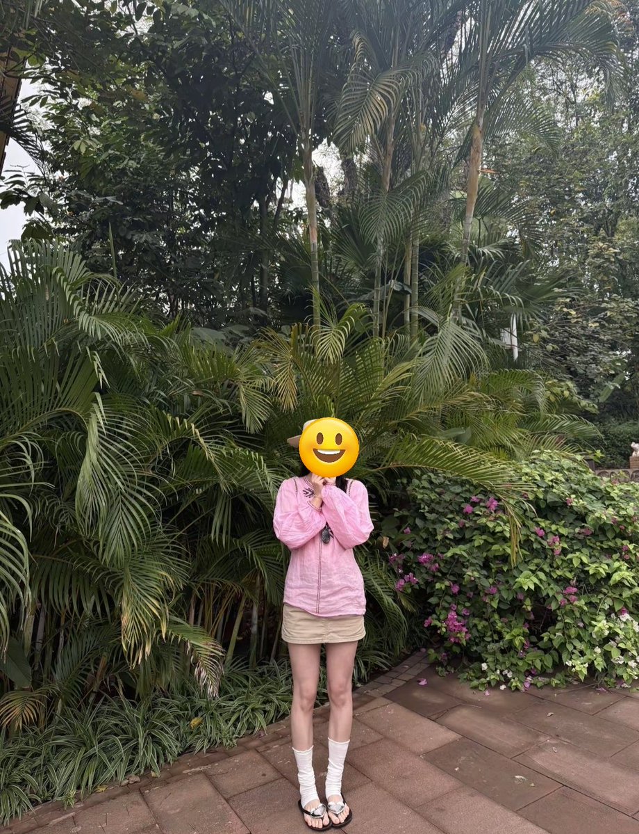 一个小男孩 tweet media