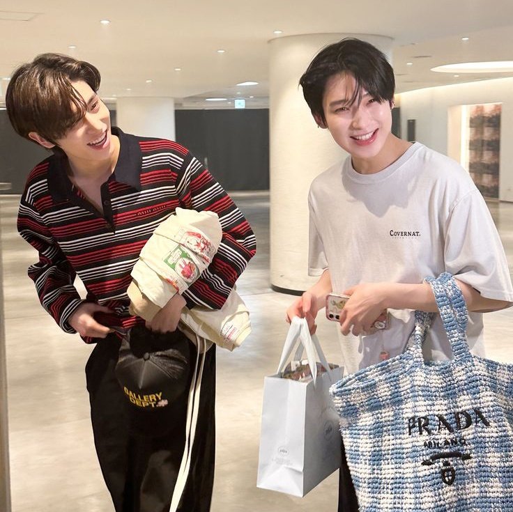 Otter 𝓥𝓸𝓼 tweet media