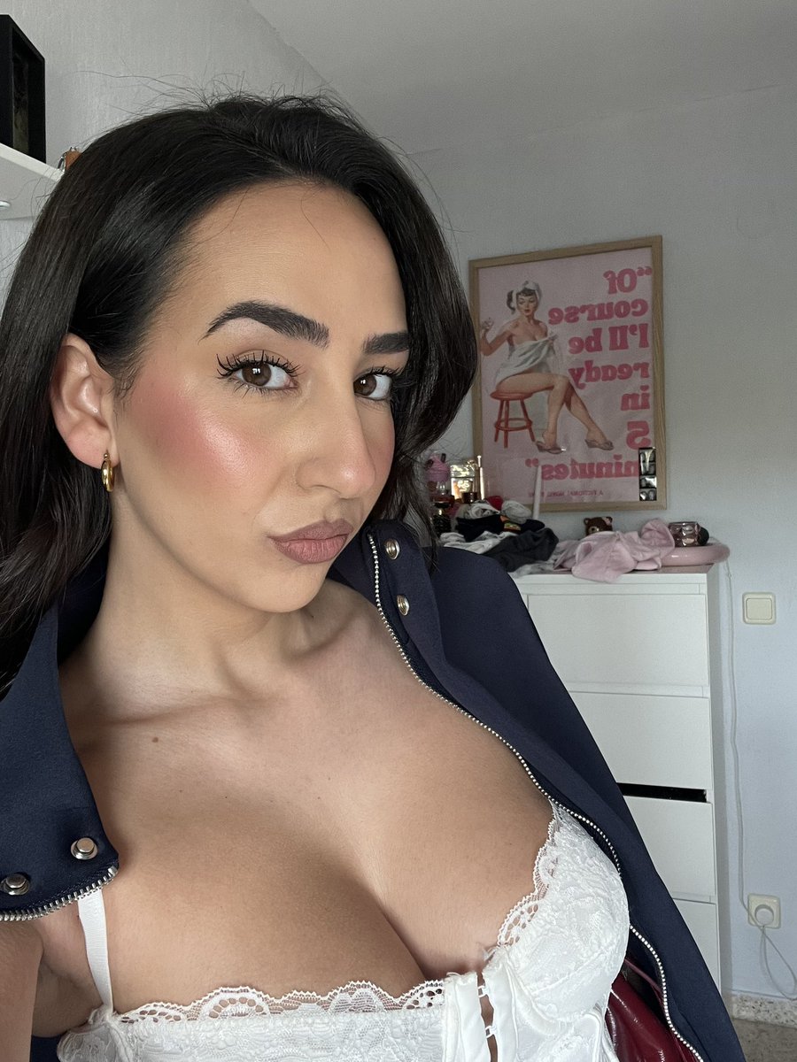 Ana Cosano🍒🧸♥️ tweet media