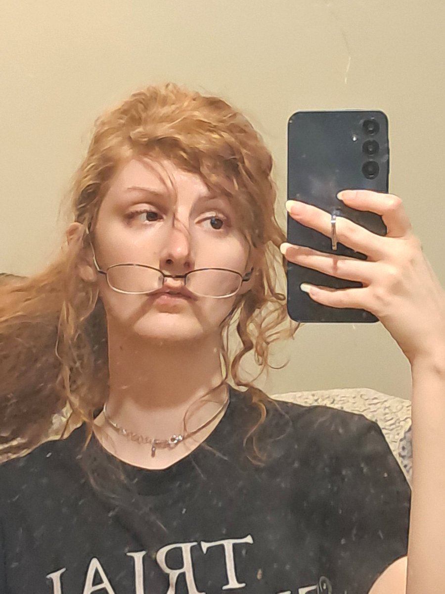 Business Woman Themed Clown tweet media