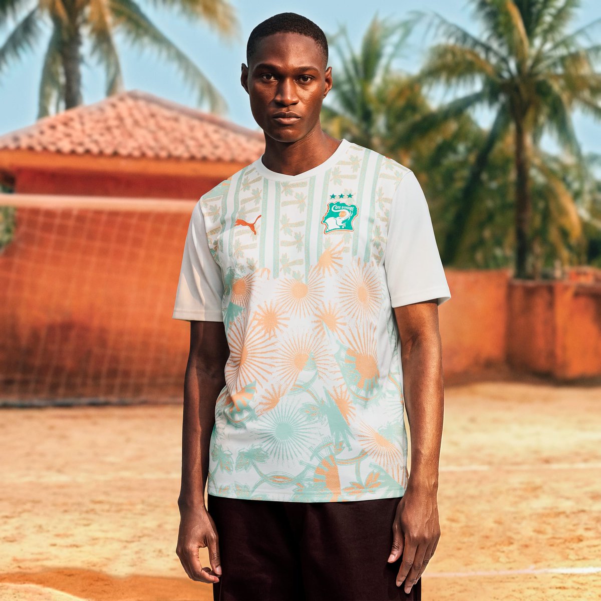 footballshirt's tweet image. Puma have introduced the Côte d’Ivoire 2026 away kit, set to be worn by the Ivory Coast national football team at the 2026 FIFA World Cup.

Read more: footballshirtculture.com/new-kits/ivory…

#IvoryCoast | Football Shirt Culture | Soccer Jersey | Camiseta de Futbol