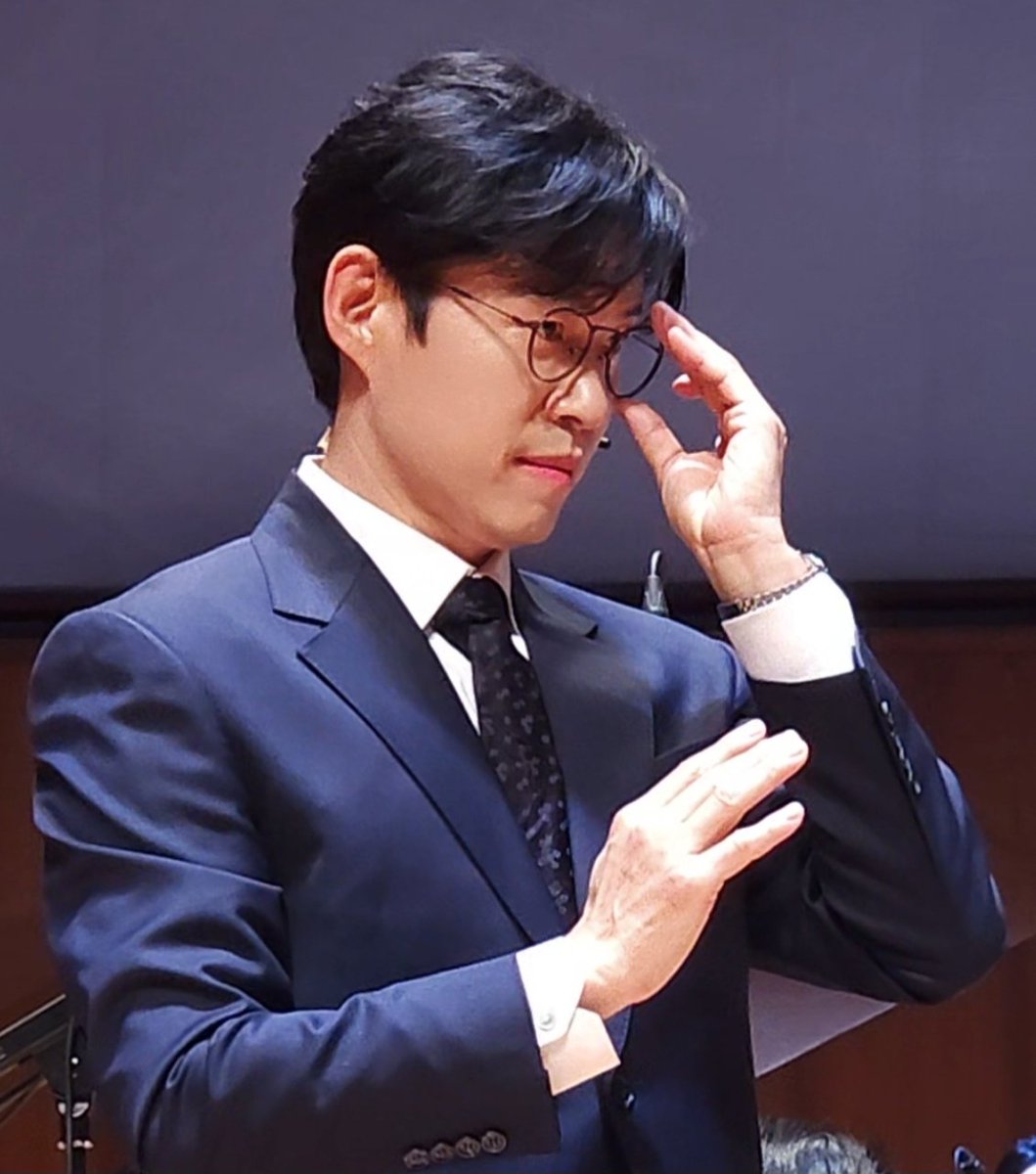 세루스 tweet media