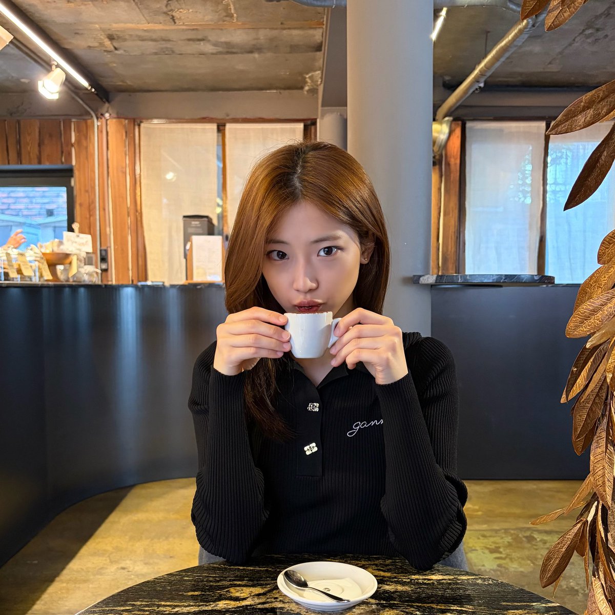 260325 #RUKA Weverse update 

“good morning ☕️🤍”

#BABYMONSTER #베이비몬스터 <a href="/YGBABYMONSTER_/">BABYMONSTER</a>