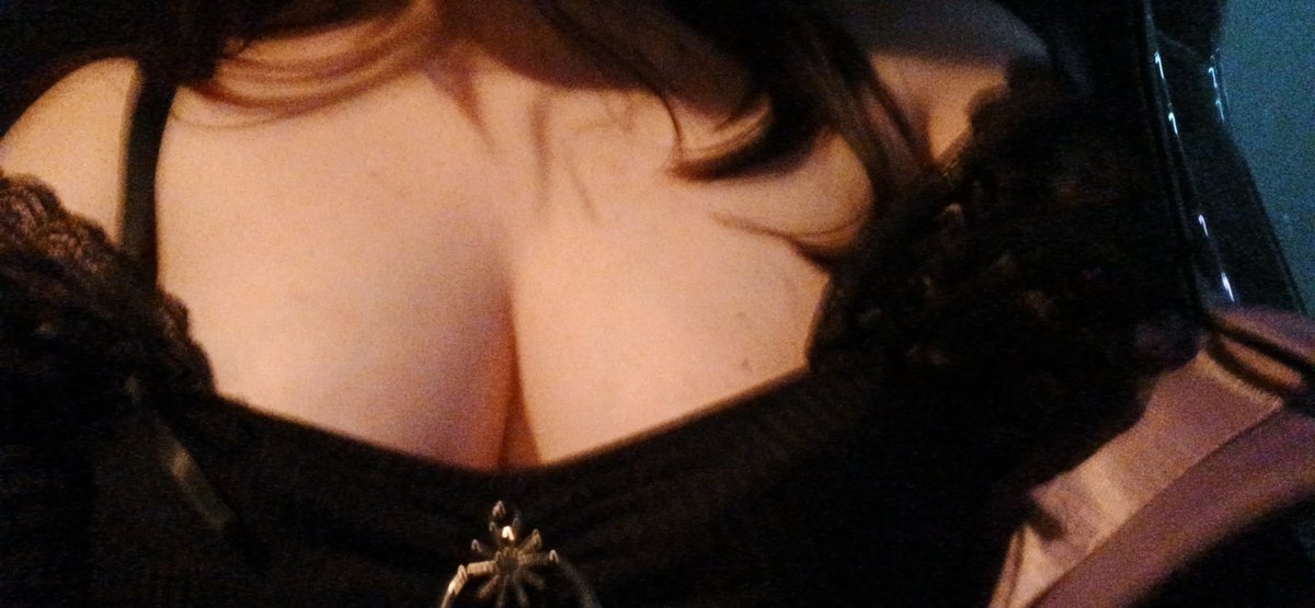 𝘌𝘷𝘦𝘦ᰔ tweet media