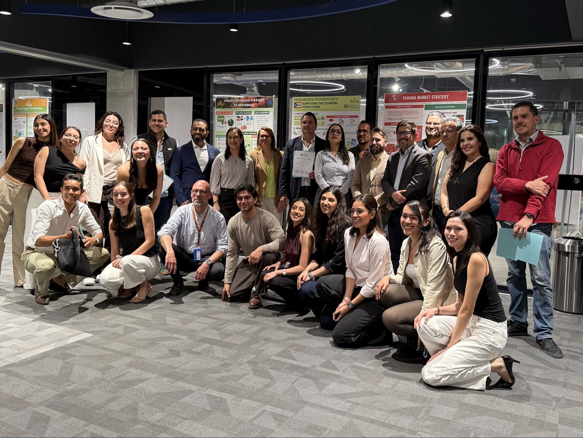 agronomoMX's tweet photo. Comienza el 2026 con mucha fuerza académica; en las primeras 5 semanas del semestre, hemos colaborado con 18 profesores, quienes a través de 4 Bloques han acercado la conversación AGRO a 266 estudiantes de una docena de carreras profesionales. https://t.co/Z9r9xvnUkv