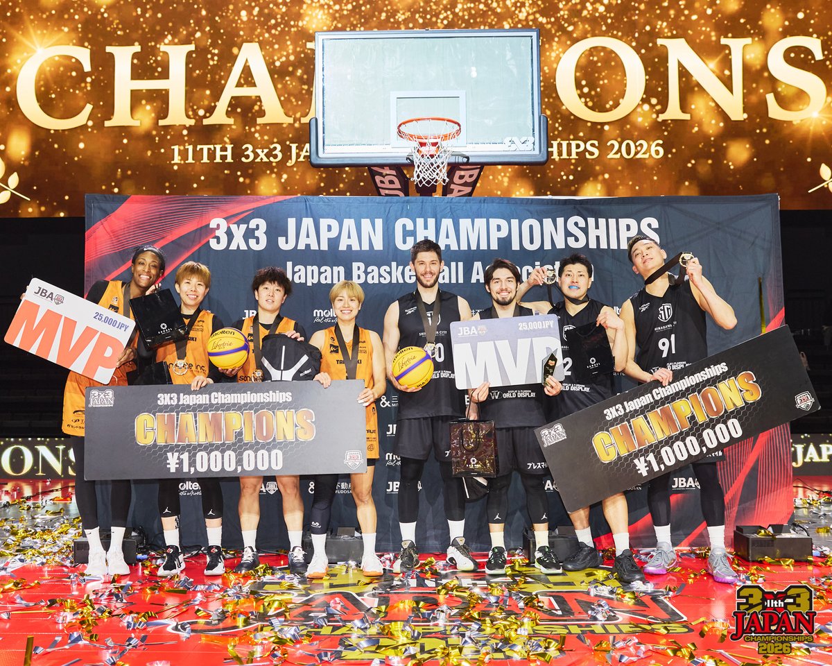 FLY Magazine tweet media