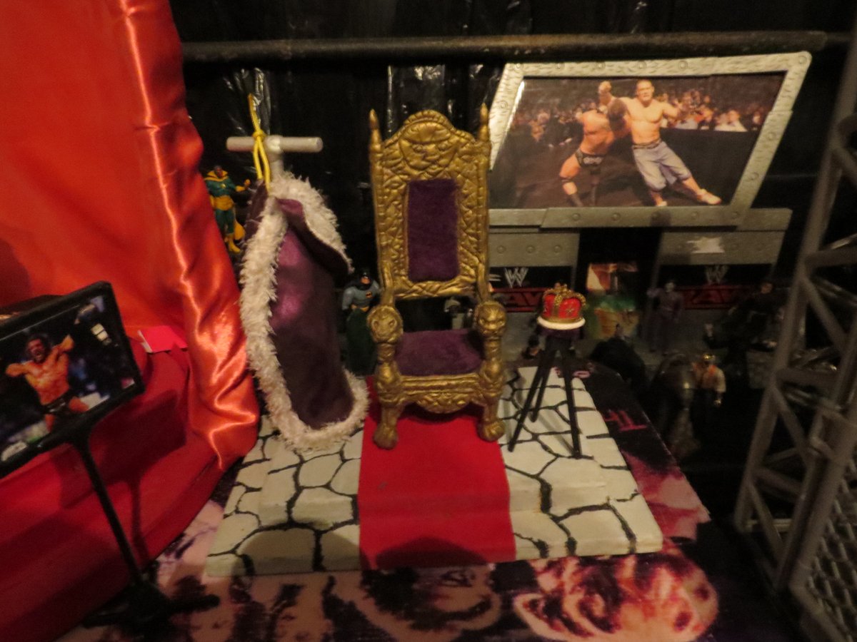 Francis York tweet media