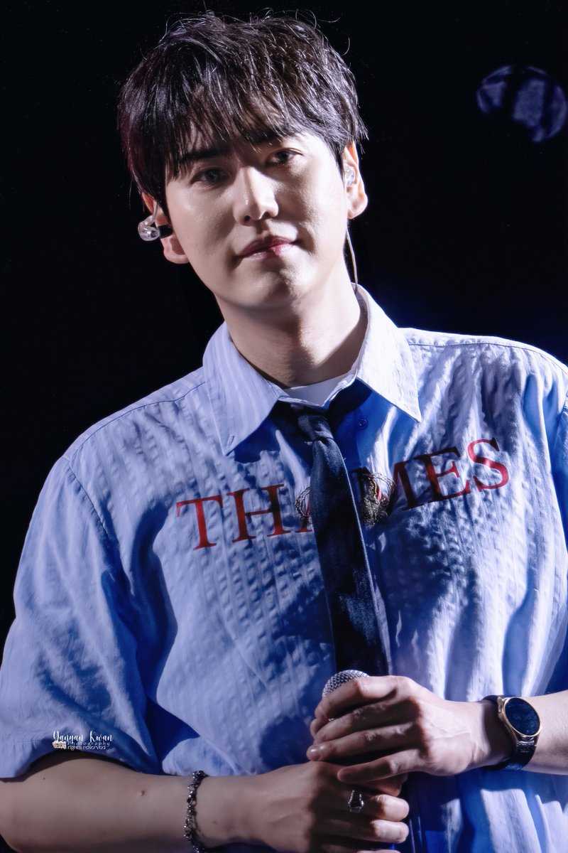 Cute puppy tilting its head, 
winking and smiling.
Oppaaaa, you’re way too adorable 🥰🥰🥰🥰

20260321 SS10 HCMC

🩵🩵

<a href="/GaemGyu/">ChoKyuHyun</a> 

#규현 #조규현 #슈퍼주니어 #KyuHyun #圭賢 #ss10