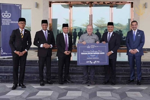 edilapok's tweet photo. @pedoqpop Dalam diam bantu masyarakat itulah sumbangan sebenar yang tak semua nampak. https://t.co/ut6BLzShE4