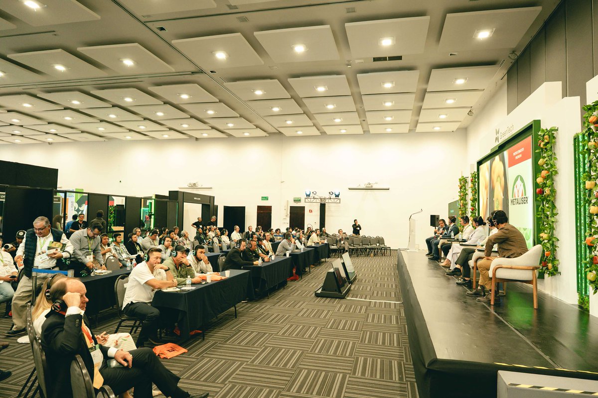 GreenTechAm's tweet photo. 🙌🏻 Así cerramos el primer día en Greentech Americas 2026.

¿Deseas asistir a las conferencias del 25 y 26 de marzo?
Regístrate aquí:
https://t.co/uucOeD6ORh https://t.co/GOdXpnhC4w