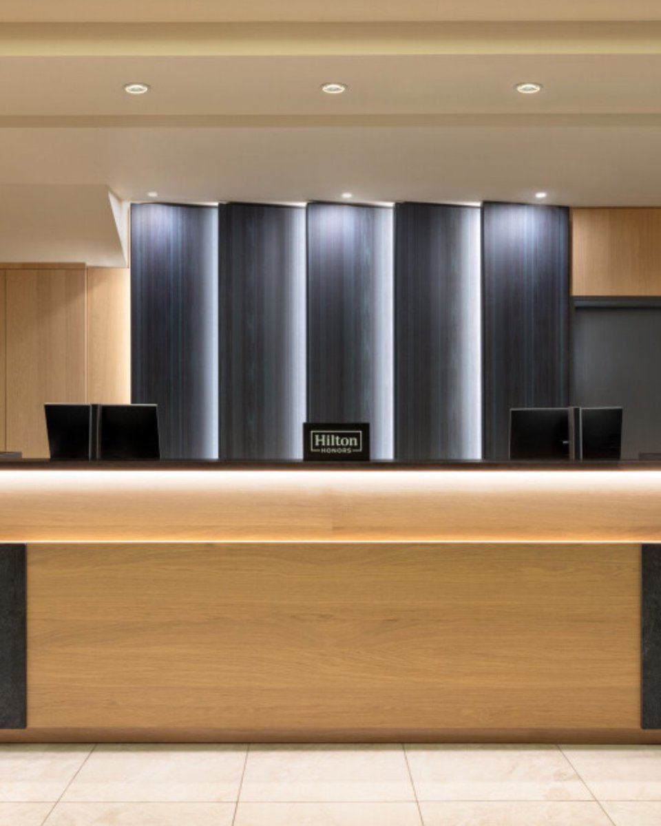 Hilton Vancouver Airport tweet media