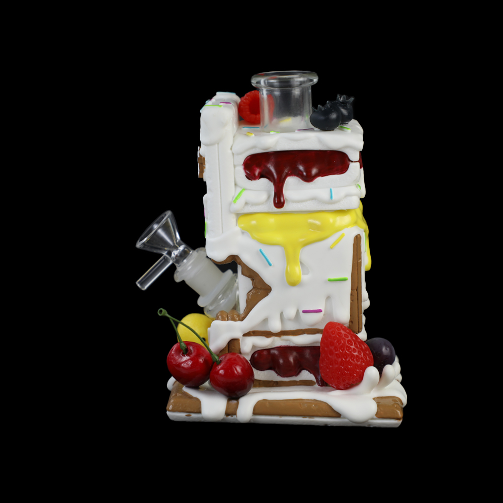 YHSsmoke's tweet photo. Who can resist the magic of a freshly baked moment? ✨
That iconic bite taken out of the side, this piece captures the ultimate cozy vibe.
It’s the perfect treat for your desk that never expires! 🥛😋
#yhscollections #artglass #cookieart https://t.co/glZirFSO2A