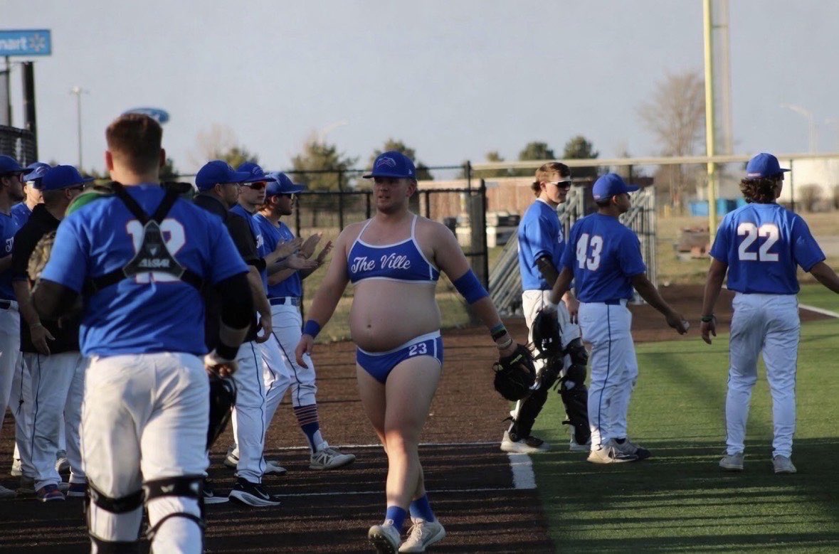 Matt Turner tweet media