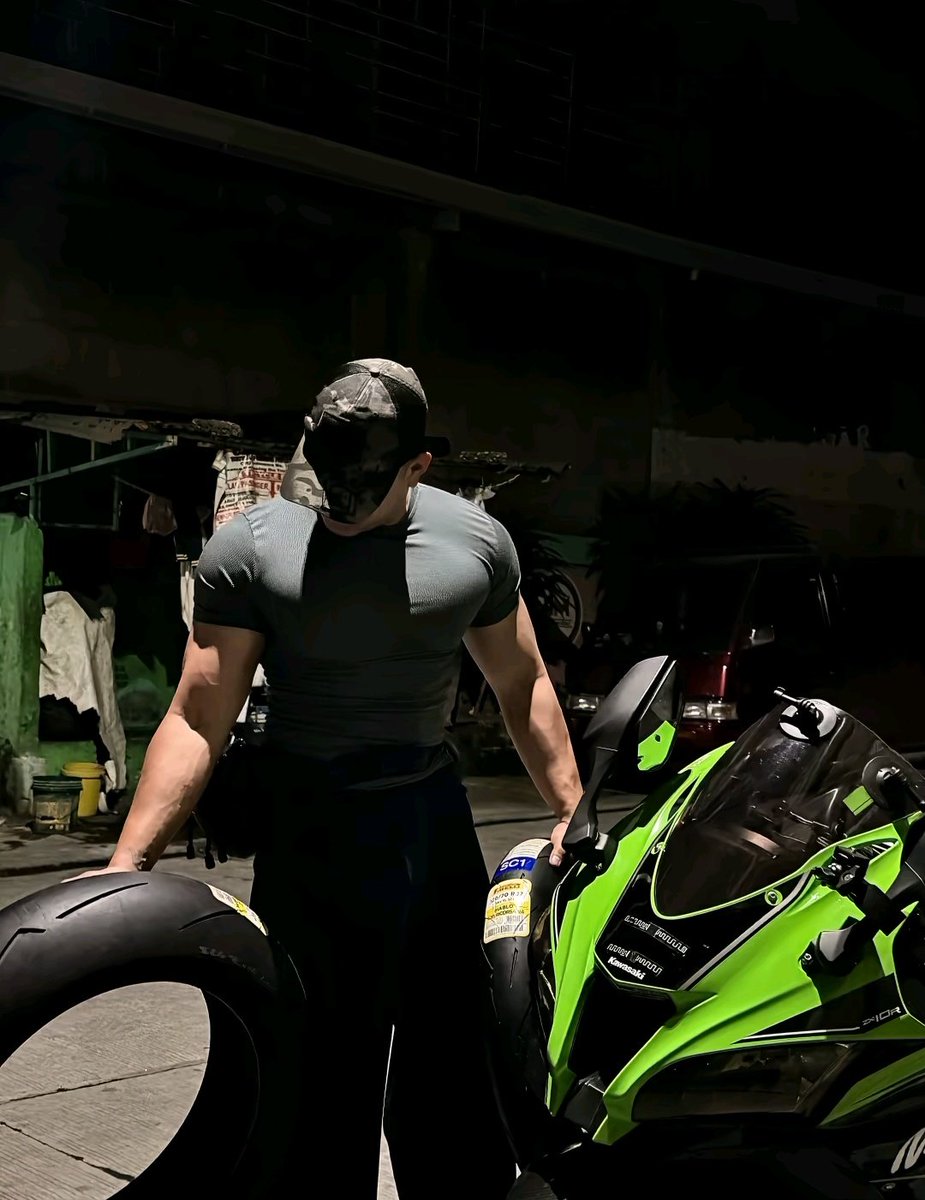 Riders/TopDaddy tweet media