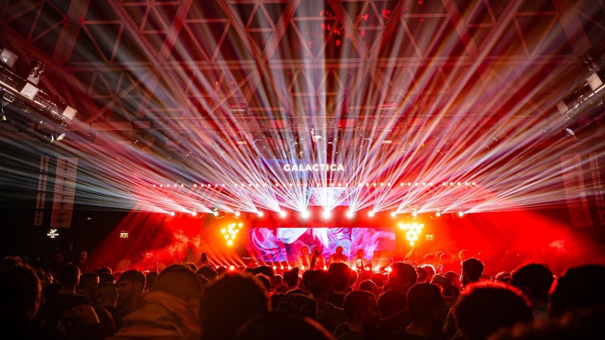 [ smhash | sm# ] tweet media