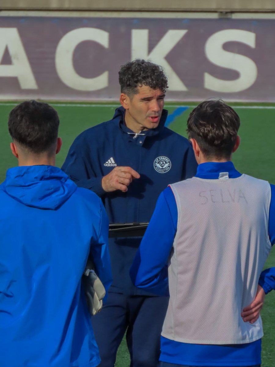 Valencia Base tweet media