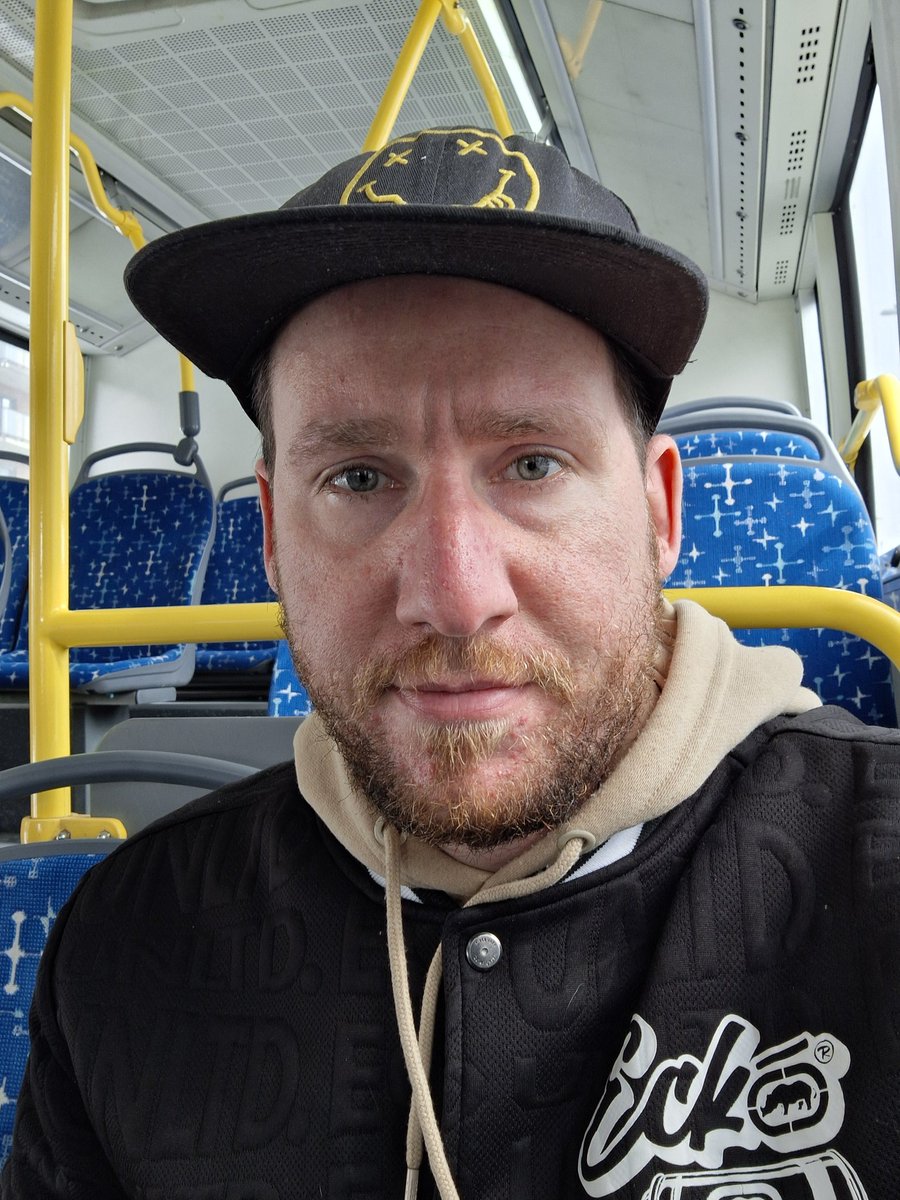 alexiogrenier's tweet photo. Your bad boy took the bus again today hehe he. #TheBadBoy #HeyArmy #AlitaArmy https://t.co/z2oGu5y3Tw
