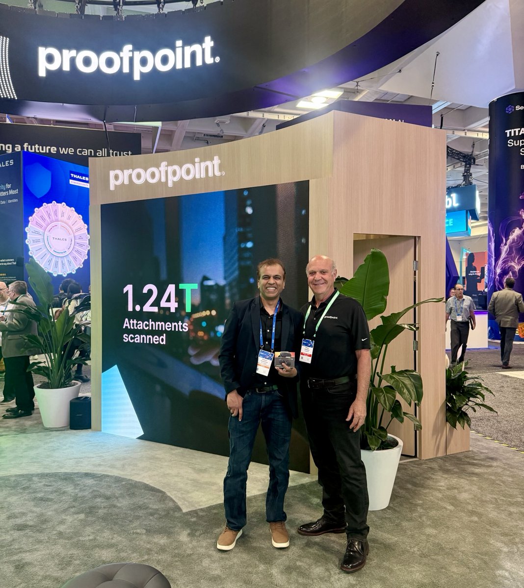 Proofpoint tweet media