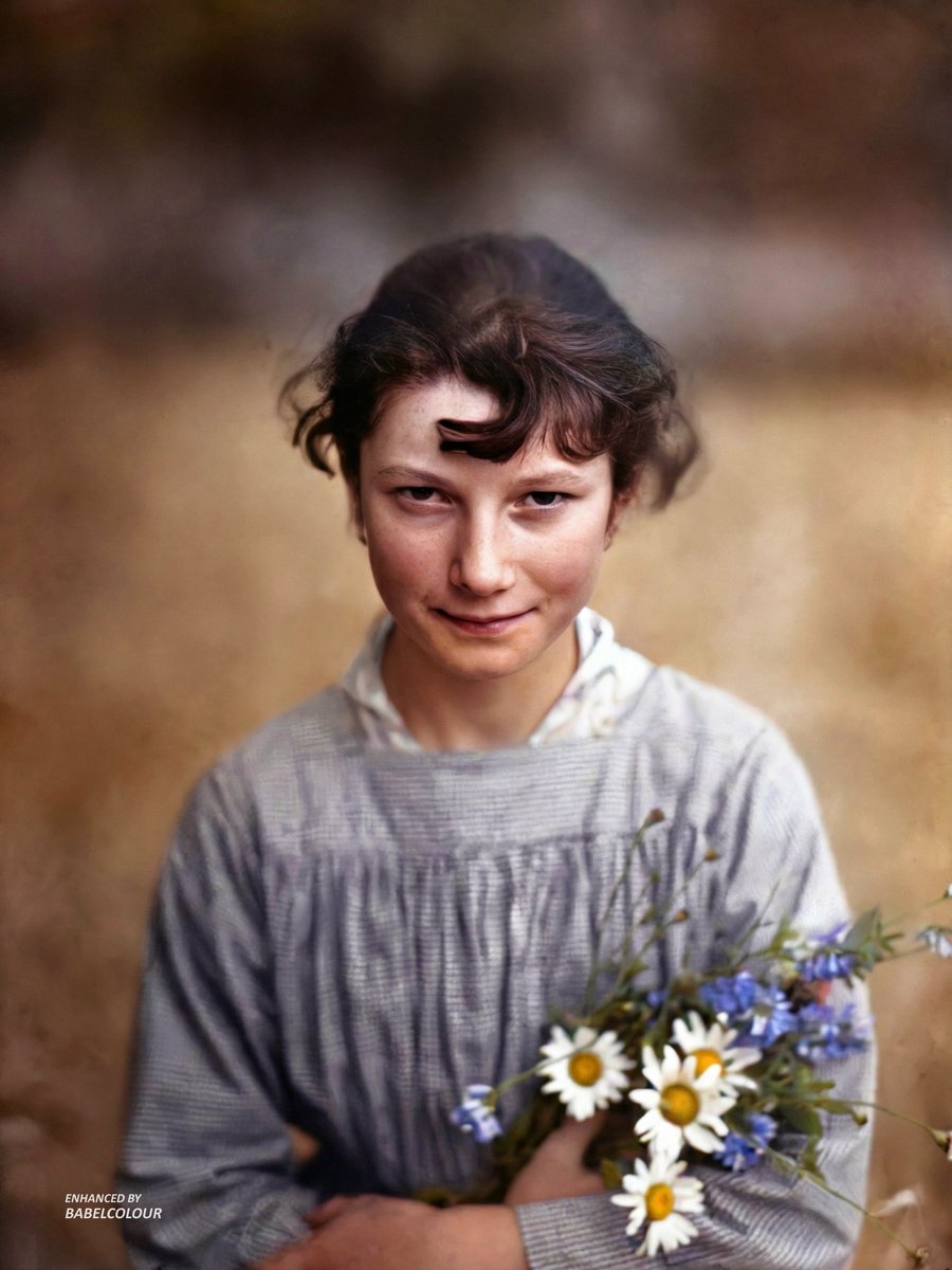 BabelColour tweet media