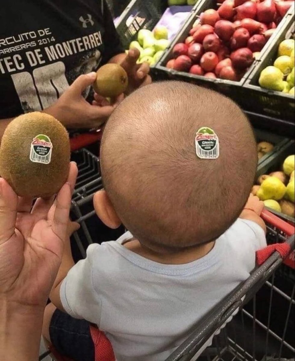 NO CONTEXT HUMANS tweet media