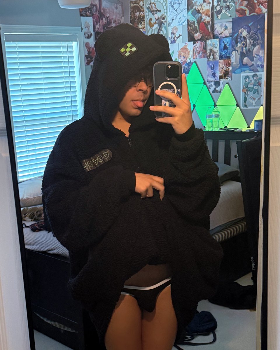_exwhale's tweet photo. Cozy 💤
-
#femboy #mlm #cuteboy #eboy https://t.co/OxK7cIUbHa