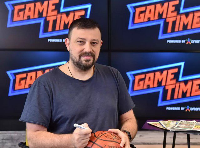 Red_objective7 tweet media