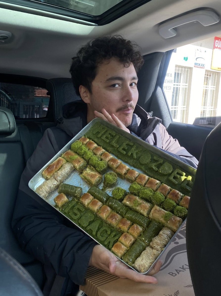 𓇢𓆸 tweet media