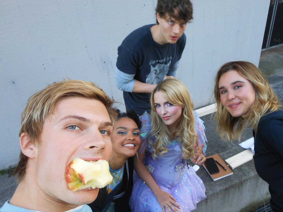 𝐋𝐔𝐂𝐀𝐒 𝐁𝐎𝐖𝐃𝐄𝐍 tweet media