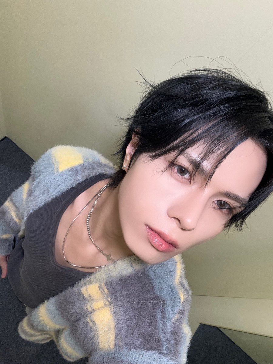 elast_looks's tweet photo. insane pov

 #yejun #예준 #elast #엘라스트 https://t.co/6vWAOuWI8e