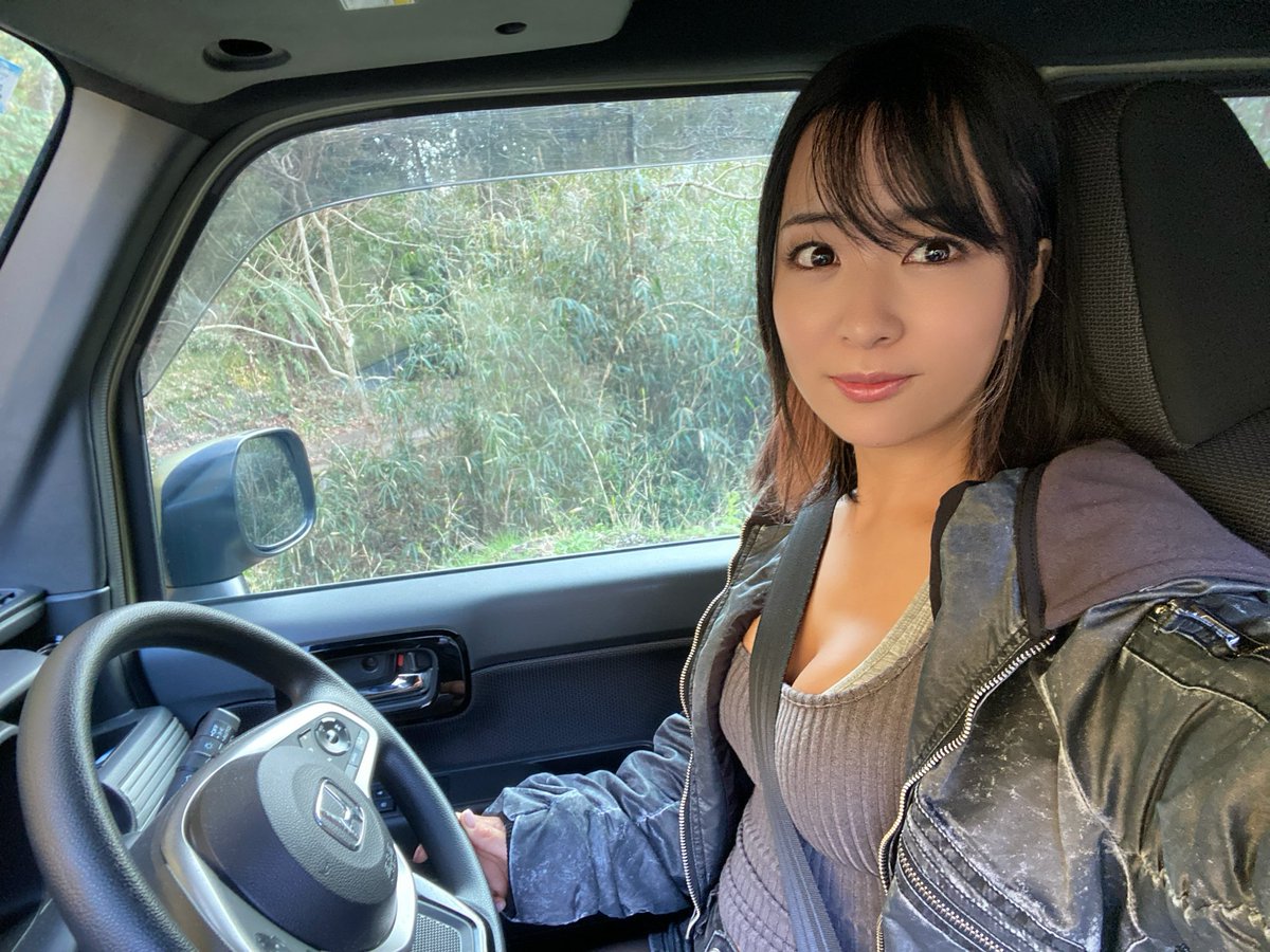 おみつ tweet media