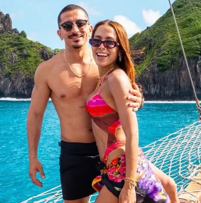 Rede Anitta tweet media