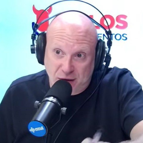 Licenciado Luis Estrada. tweet media