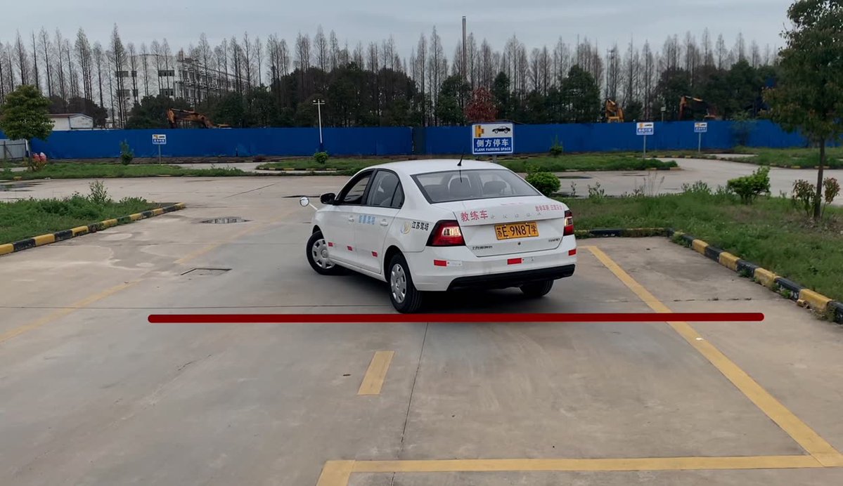 Emily Kerr tweet media