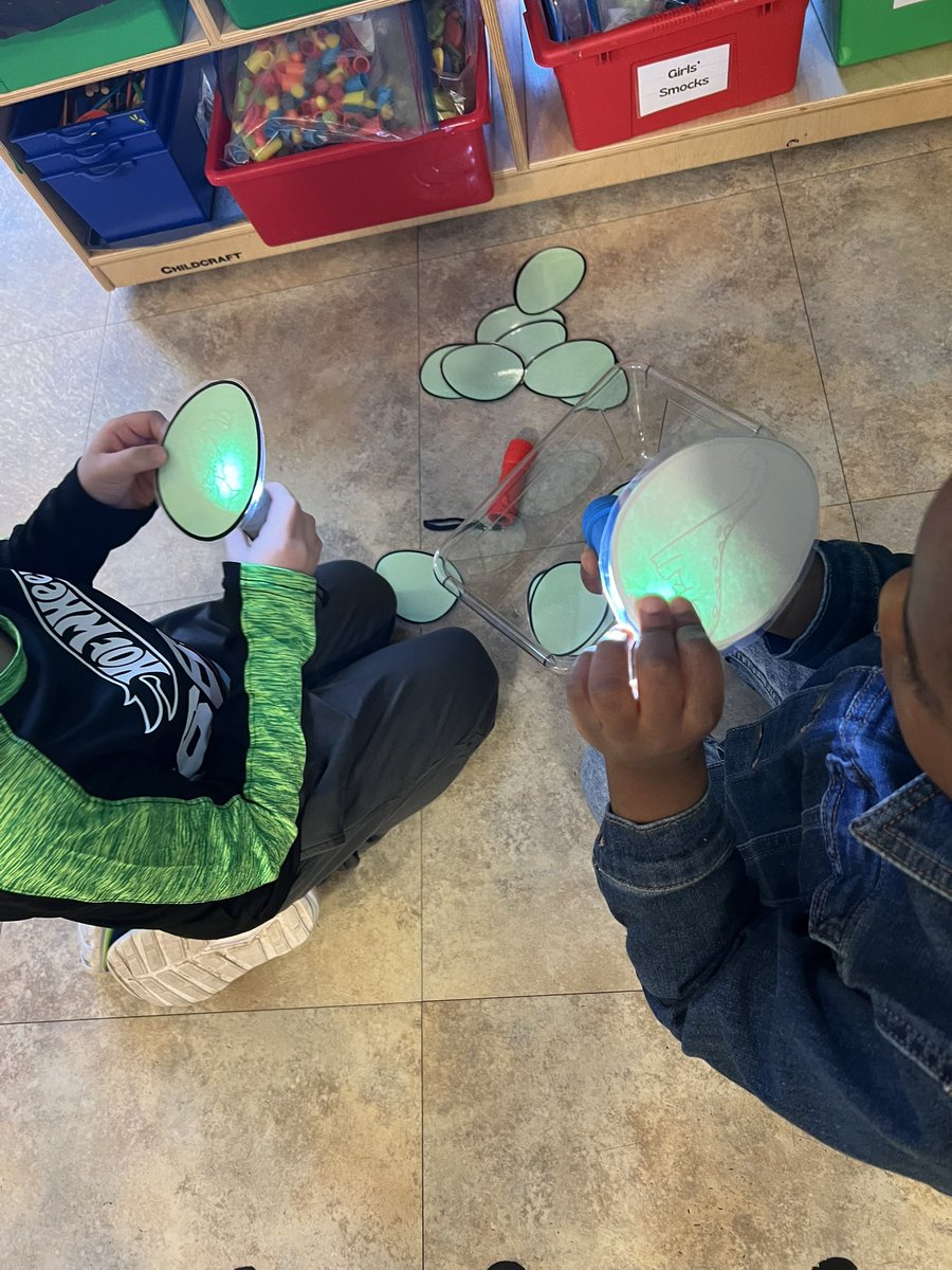 Ms. Dipaoli 🍎🖍❤️ tweet media