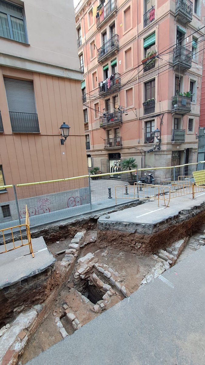 Històries de Barcelona tweet media