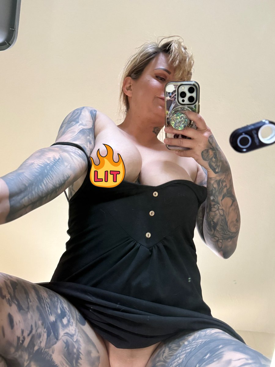 beccafaye66 tweet media