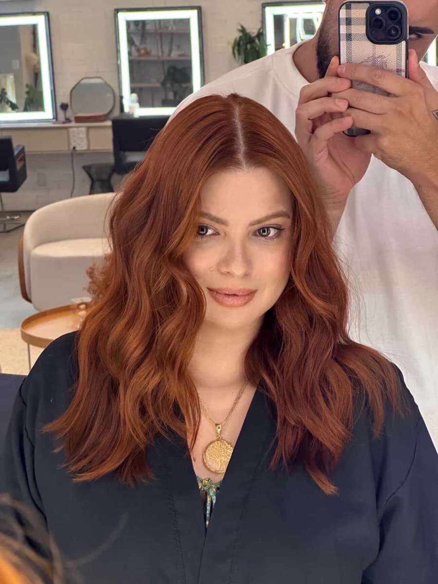 Thalissa Betineli || VAI LANÇAR UMA ROMANTASIA tweet media