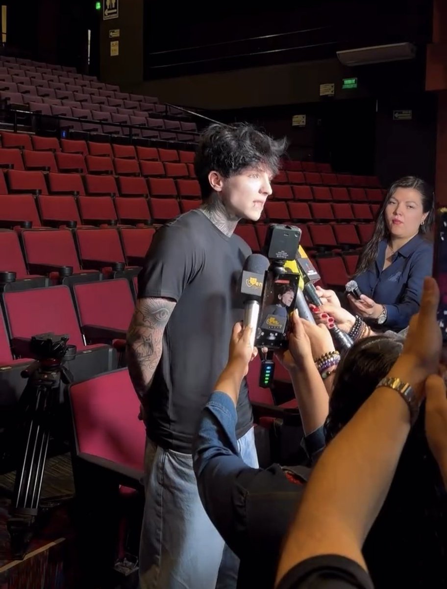 .𝒇𝒆𝒓𝒌 🫧 tweet media